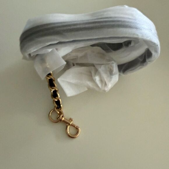 Tory Burch Small Fleming Soft Bucket Bag, Black, NWT - Picture 5 of 10